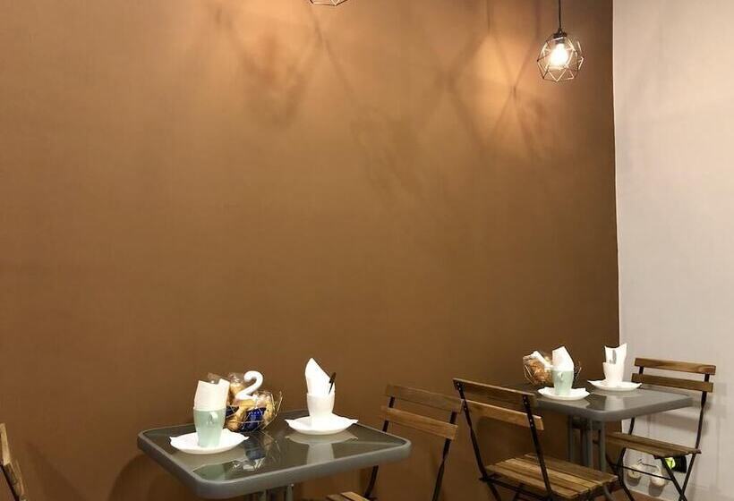 Pensjonat A Due Passi Dal Ponte