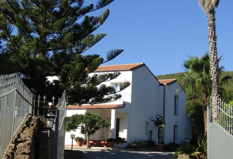 پانسیون Arenosu Comfort Country Resort