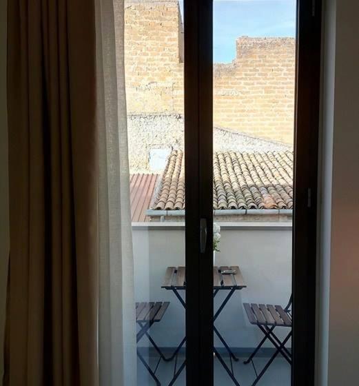 پانسیون L Afs