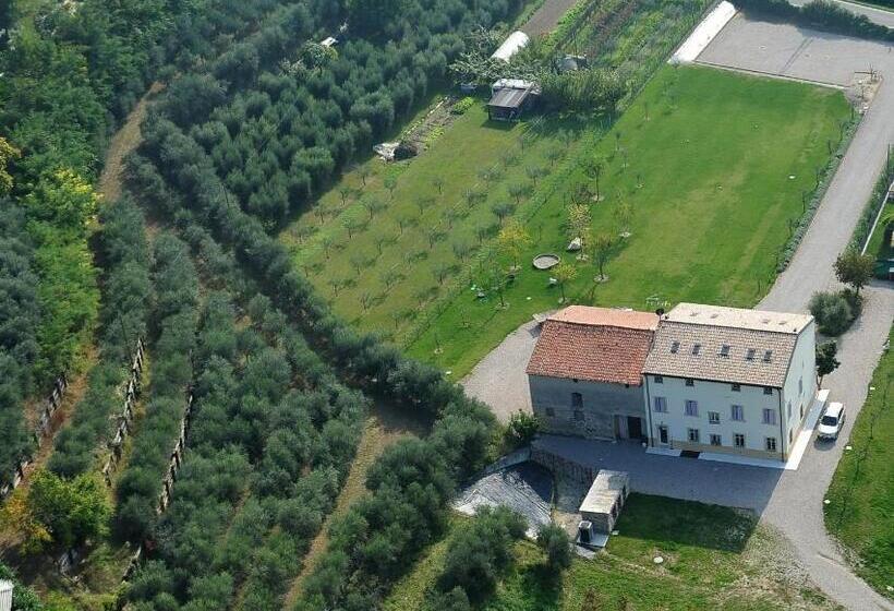 هتل Agriturismo Casa Aurora