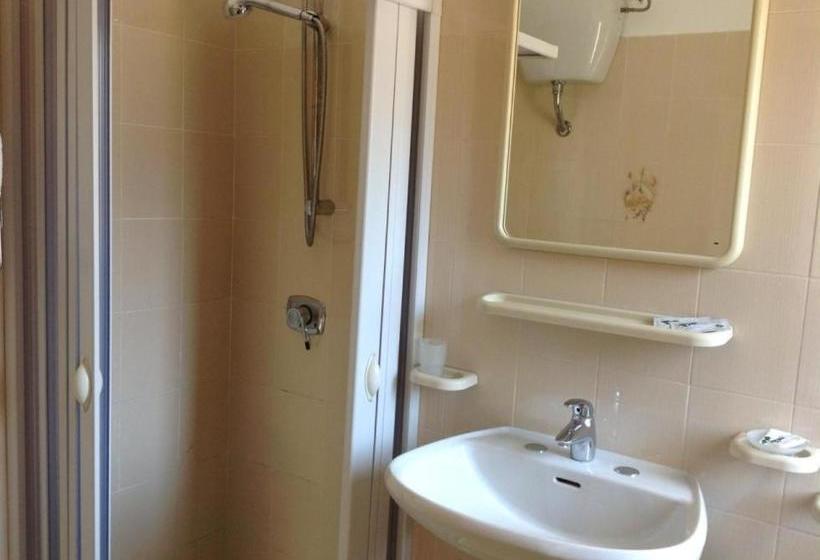 هاستل Locanda Ermes