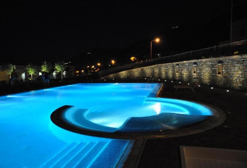 Ancora Resort