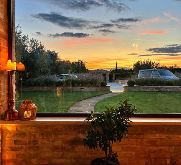 هتل Agrirelais Collelago