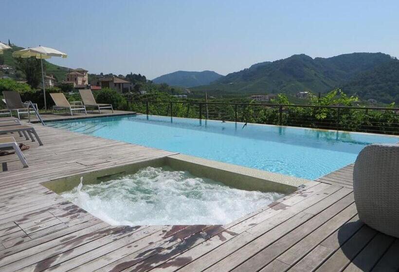 هتل Agriturismo Due Carpini