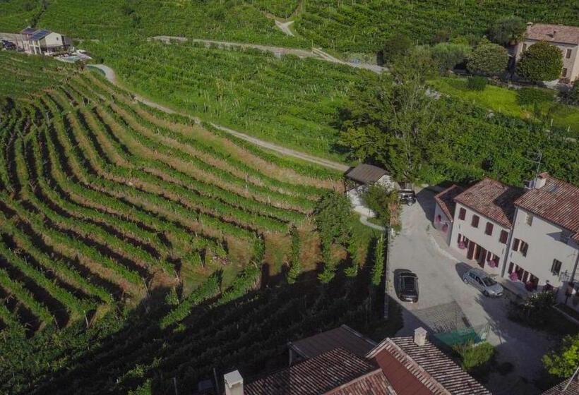 هتل Agriturismo Due Carpini
