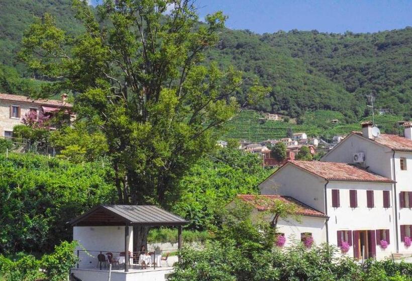 هتل Agriturismo Due Carpini