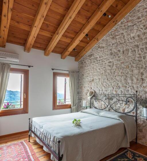 هتل Agriturismo Due Carpini