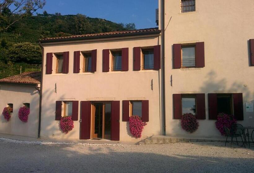 هتل Agriturismo Due Carpini