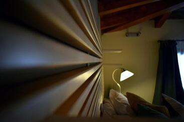 پانسیون Cento Tari' Guest House