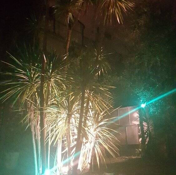 پانسیون Garden Suite