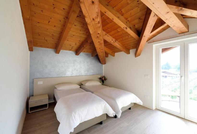 هتل Agritur Il Melograno