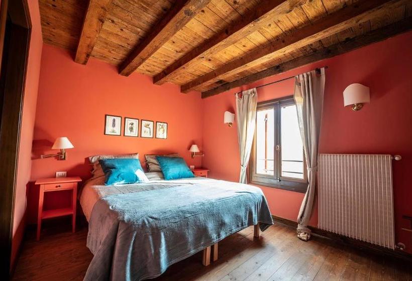 هتل Foresteria Borgoluce