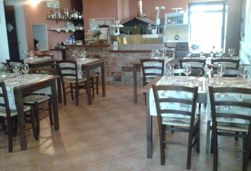 호텔 Agriturismo Il Vecchio Portico