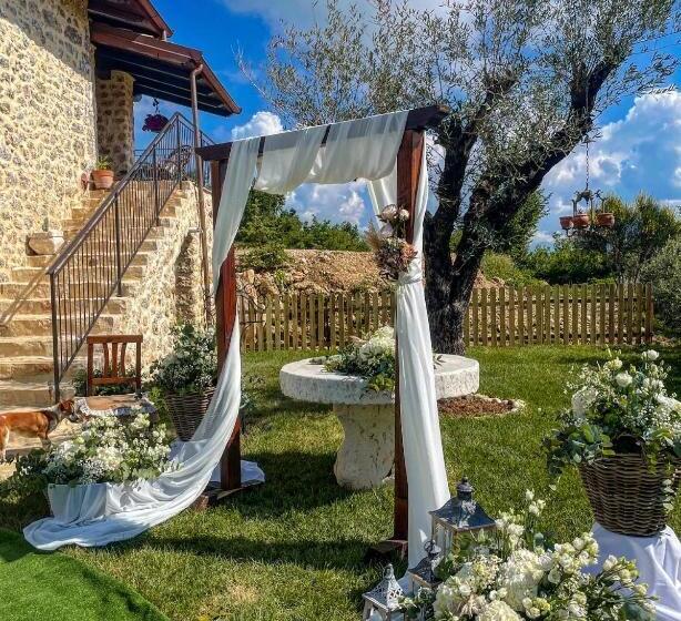هتل Agriturismo Le Faeta