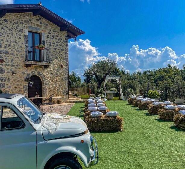 هتل Agriturismo Le Faeta