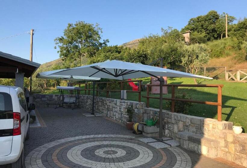 هتل Agriturismo Terra Verde