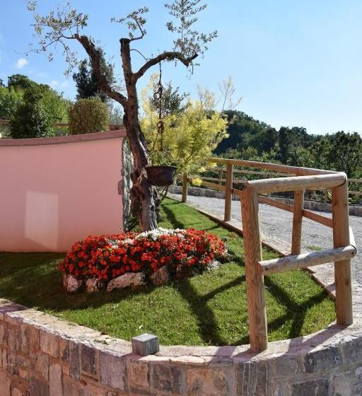 هتل Agriturismo Terra Verde