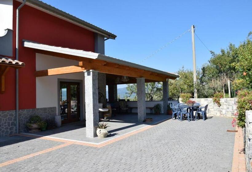 هتل Agriturismo Terra Verde