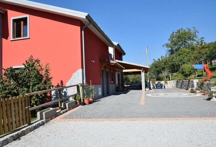 هتل Agriturismo Terra Verde