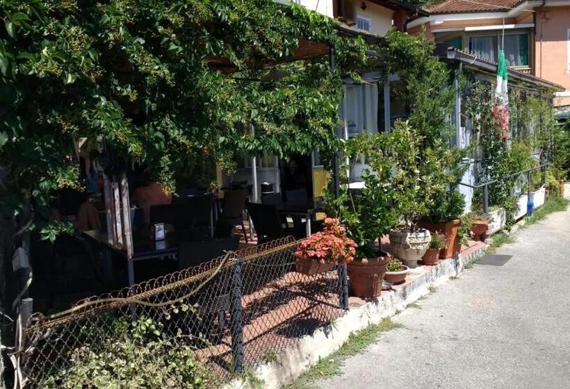 بنسيون Affitta Camere Da Lalla