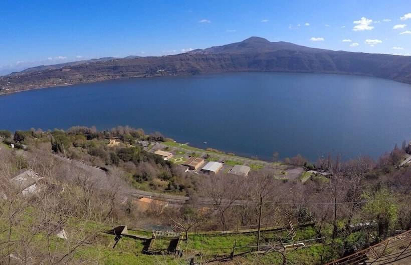 بنسيون Atlantis Inn Castelgandolfo