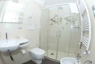 پانسیون Atlantis Inn Castelgandolfo