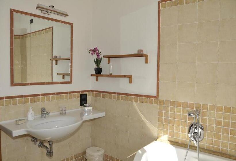 בית מלון כפרי Agriturismo Renai E Monte Ii