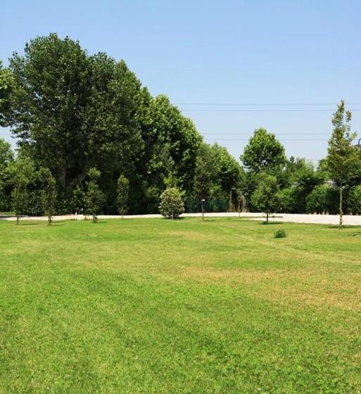 酒店 Agriturismo B&b Il Girasole