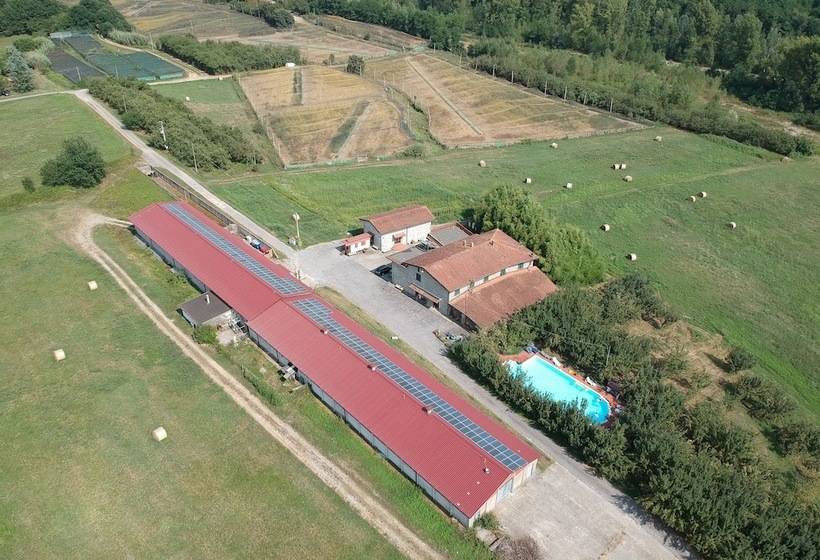 هتل Agriturismo La Praduscella