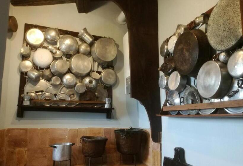 פנסיון Il Nibbio   Torretta Del Poeta