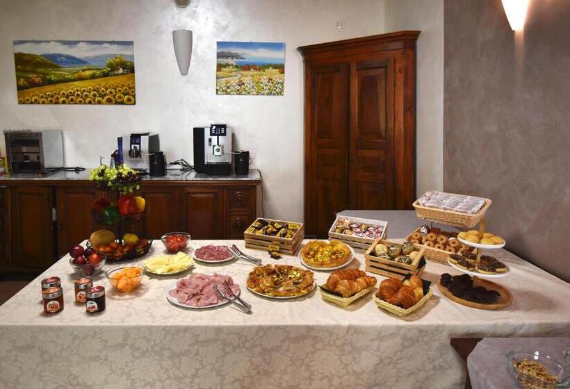 هتل Agriturismo B&b Corte Tonolli