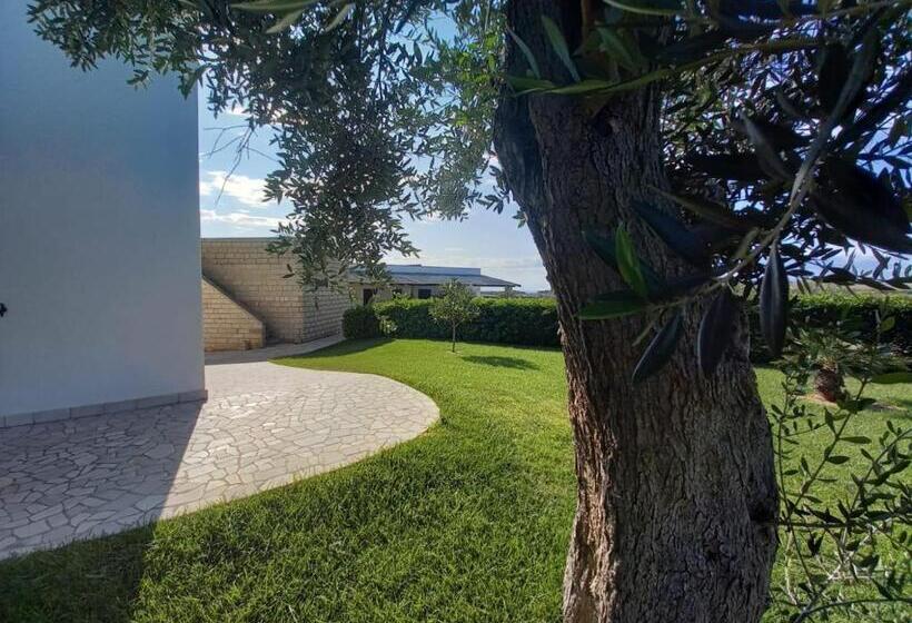 هتل Agriturismo Casa Del Peperoncino