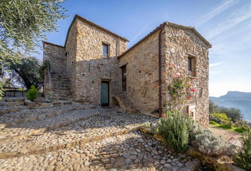 هتل Agriturismo C'era Una Volta