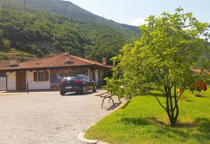 هتل Agriturismo Trefrutti