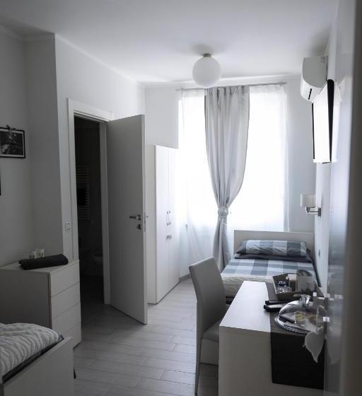 پانسیون Affittacamere Villa Marcella