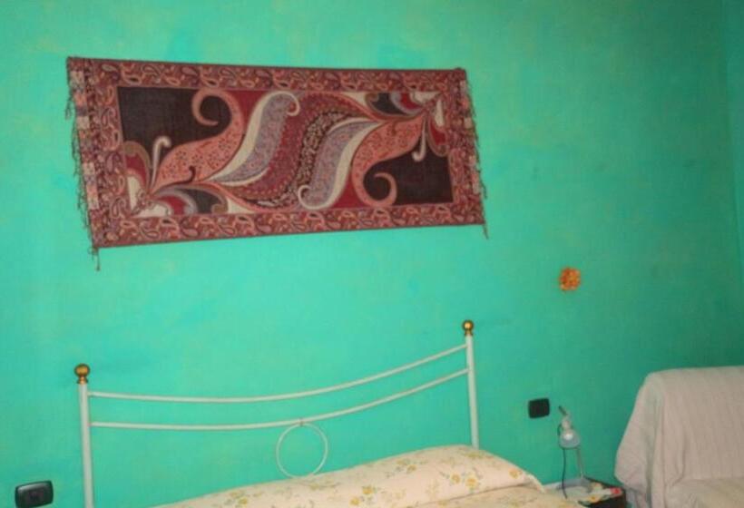 بنسيون La Casa Rosa
