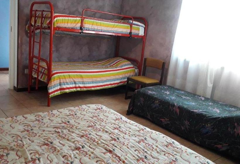 بنسيون La Casa Rosa