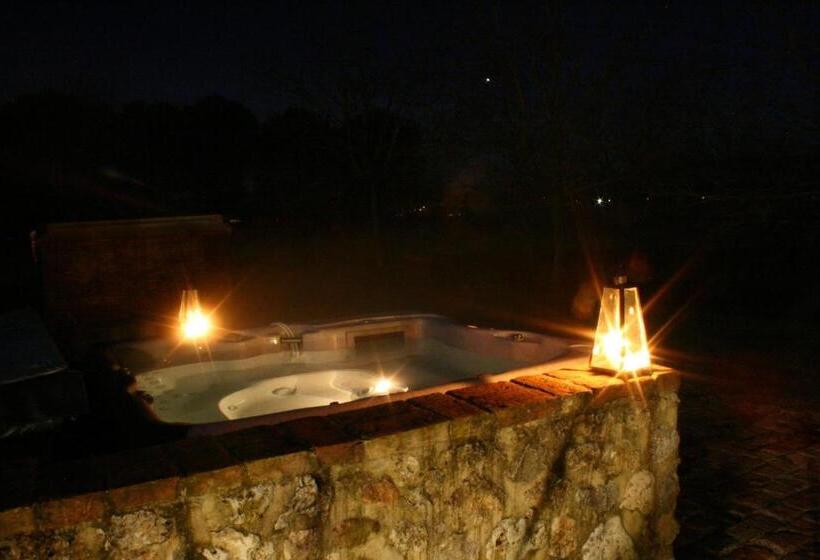 ホテル Agriturismo Poggio Salvi