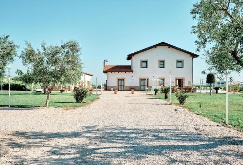 فندق La Massarìa Agriresort