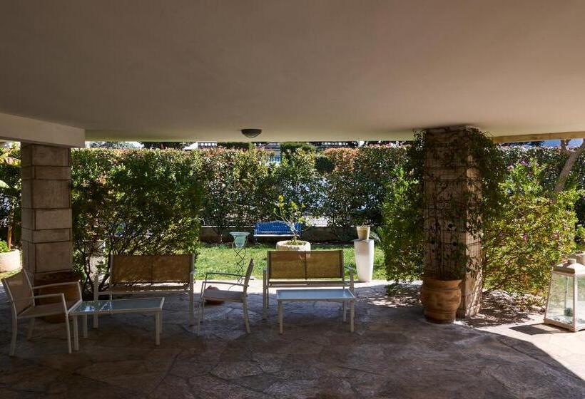 پانسیون Il Giardino Di Flora   Piscina & Jacuzzi