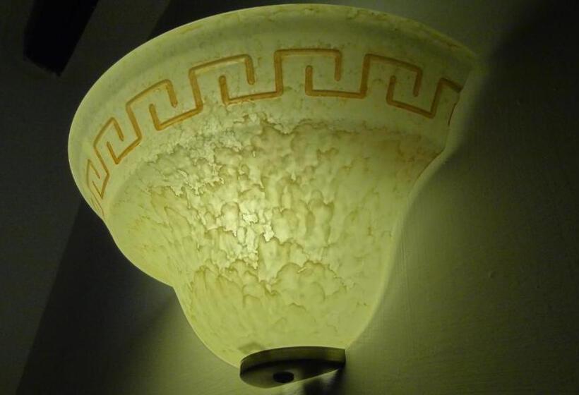 پانسیون Sparta