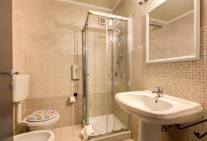 بنسيون Villa Gengi