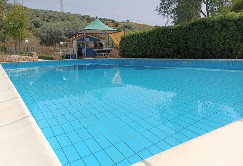 هتل Agriturismo Giannavi