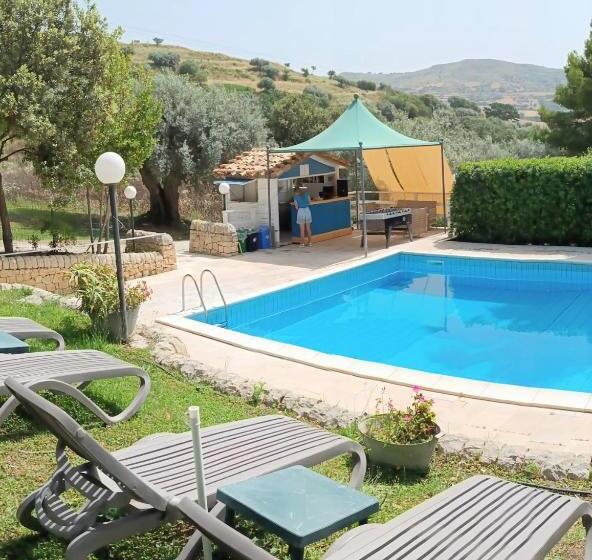 هتل Agriturismo Giannavi