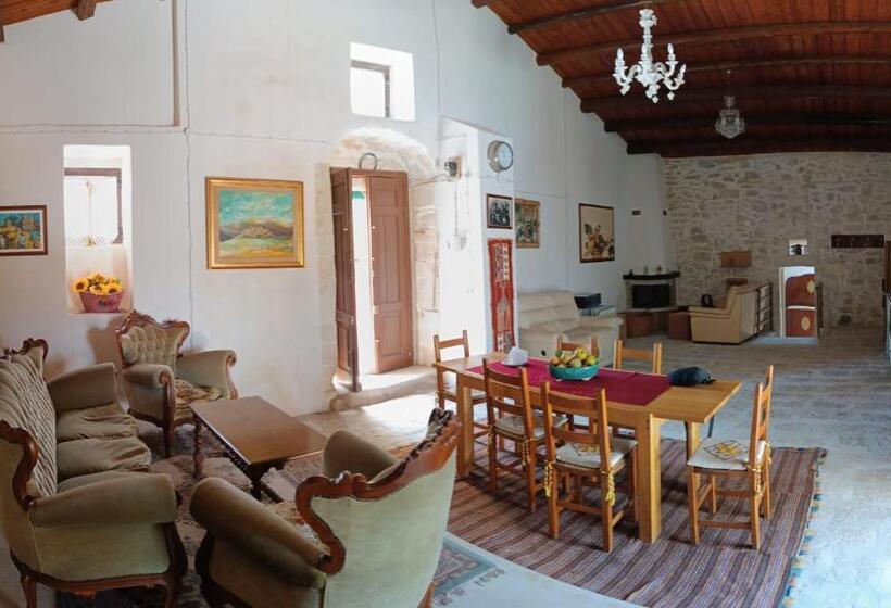 هتل Agriturismo Giannavi