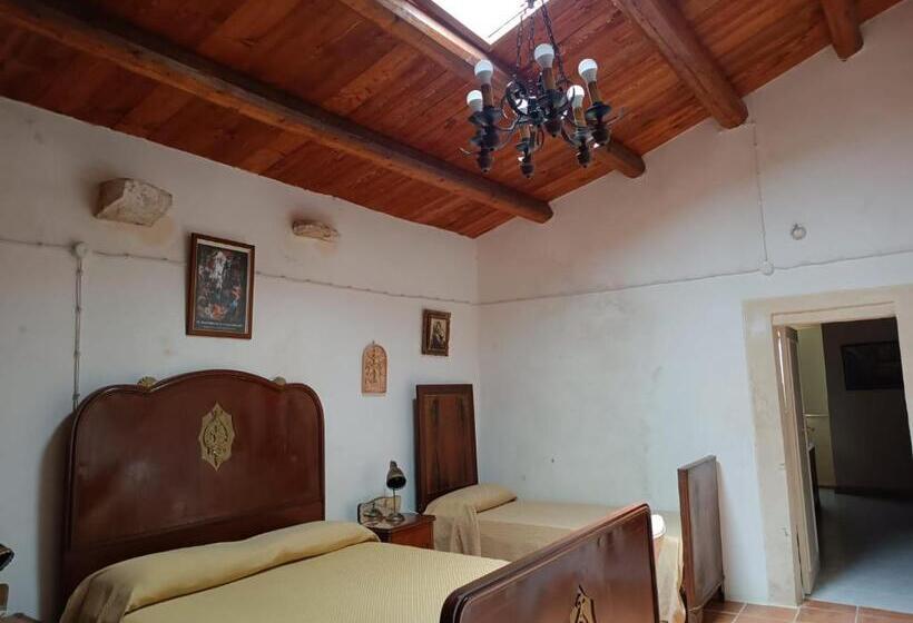 هتل Agriturismo Giannavi