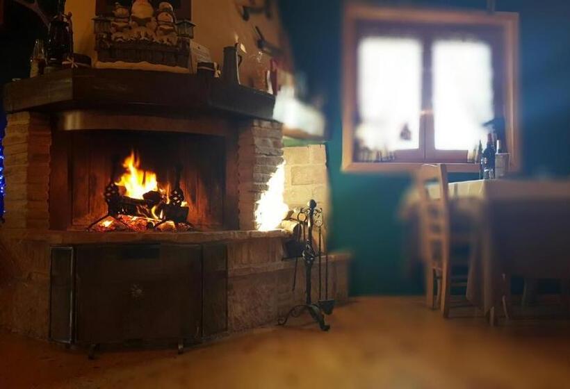 هتل Agriturismo Il Timo