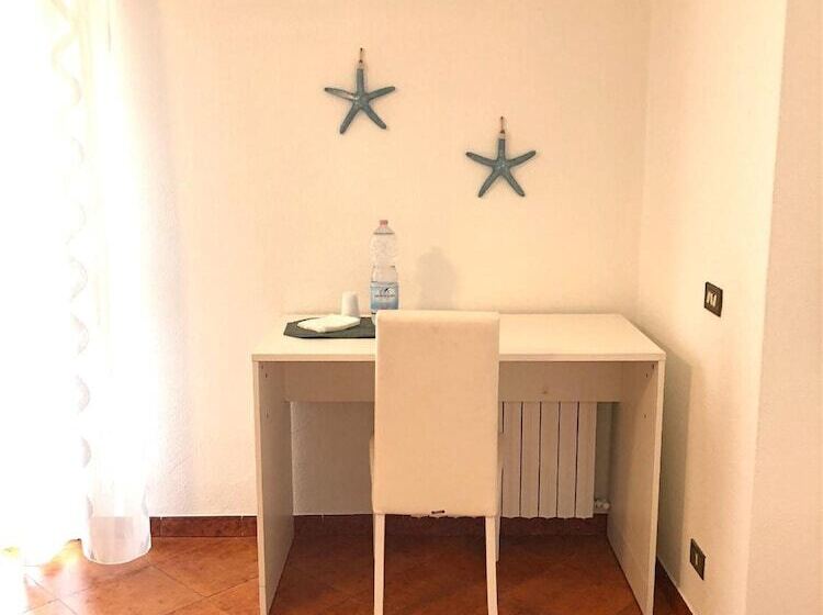 پانسیون I Faraglioni Comfort Rooms