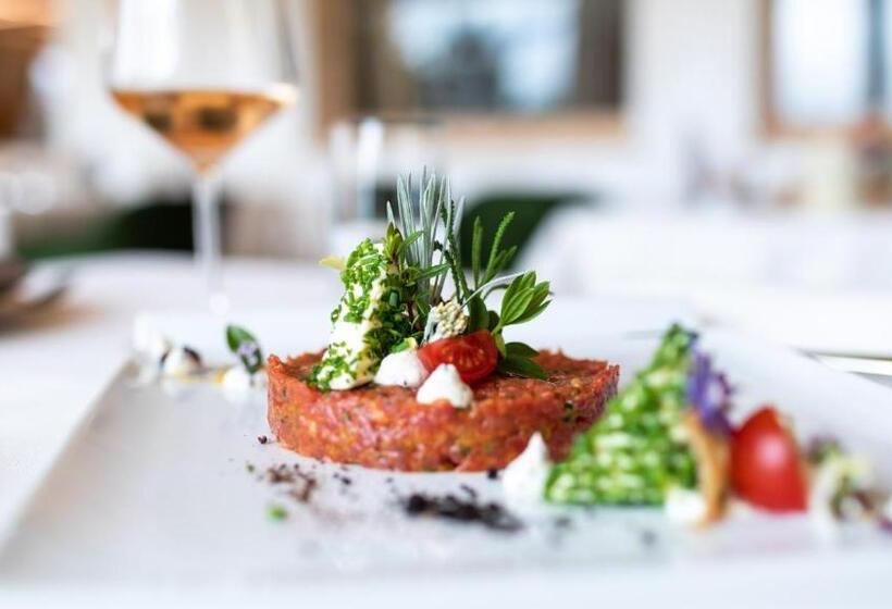 پانسیون Ladurner