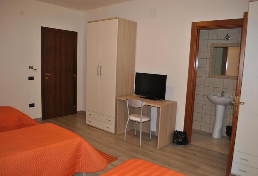 بنسيون Raxul Room